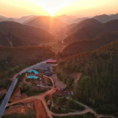 Chomdoy Bungalow & Restaurant Луанг Намта Екстериор снимка