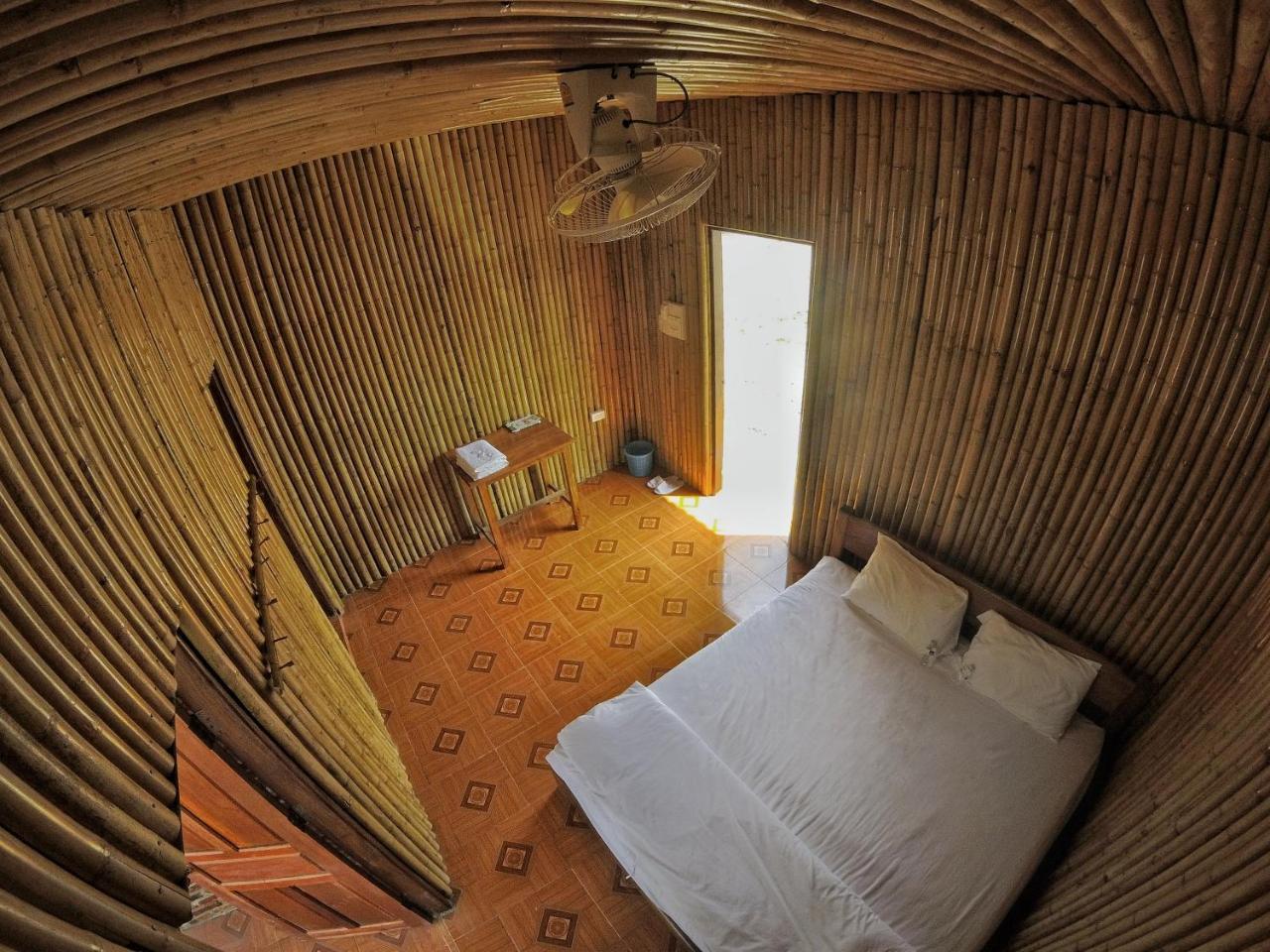 Chomdoy Bungalow & Restaurant Луанг Намта Екстериор снимка